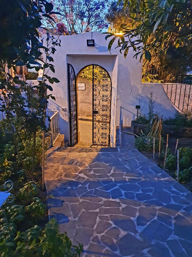 Casa Dafne Villa Lipari  Exteriör bild